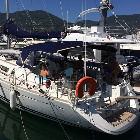 Madyson Sailing *