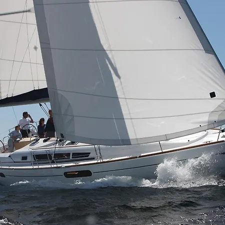 Botel Madyson Sailing La Spezia